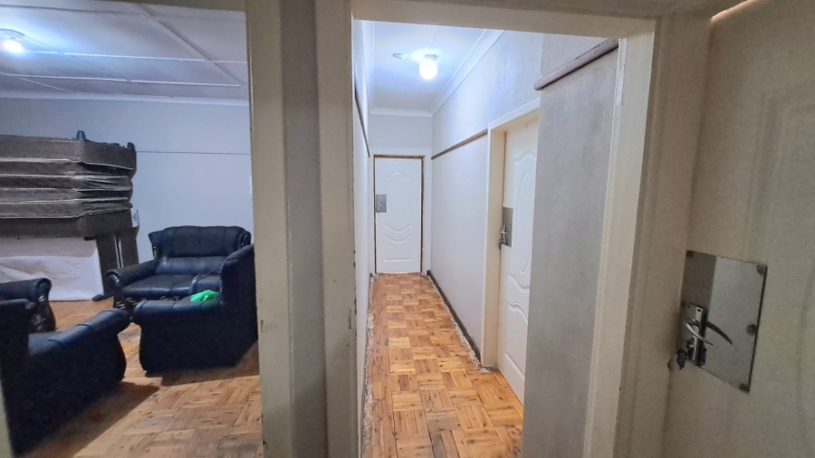 7 Bedroom Property for Sale in Willows Free State